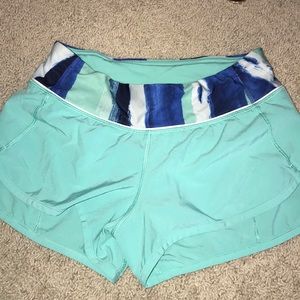 Teal Lululemon speed up shorts 2.5” size 2